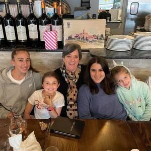 Meet your Posher, Linda